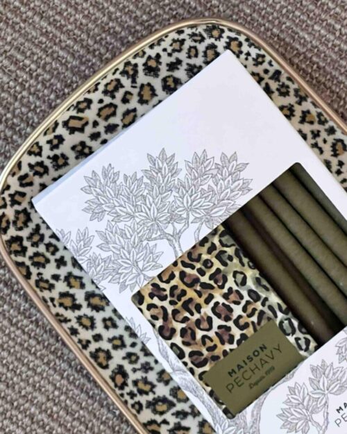 indietro, bandejas fibra estampada animal print, les ottomans