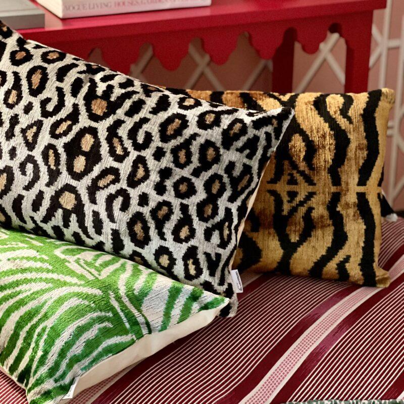 Cojines IKAT terciopelo, almohadones animal Print, indietro