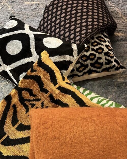 Almohadones terciopelo, IKAT, les OTTOMANS, indietro