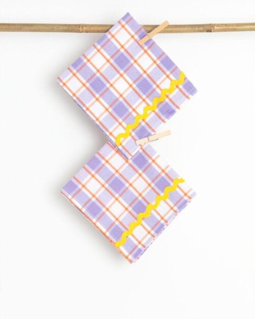 2 SERVILLETAS CUADROS MALVA