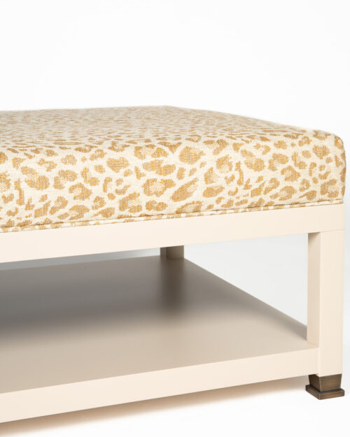 MESA TAPIZADA ANIMAL PRINT