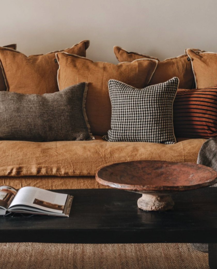 ALMOHADON CUADROS DORADO - Imagen 3