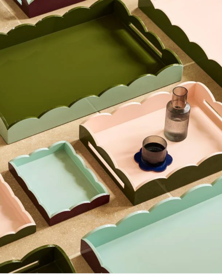 BANDEJA ONDAS LACADA, BANDEJAS LACA, BANDEJAS LACA , BANDEJAS INDIETRO