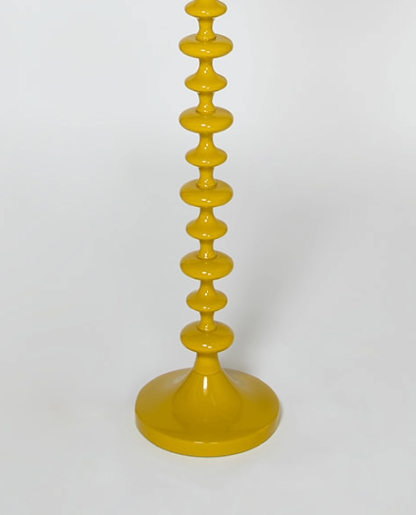 PIE DE LAMPARA, LAMPARAS LACA, INDIETRO