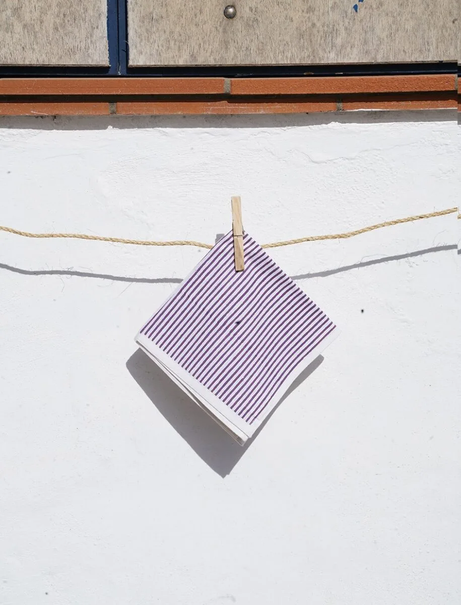 2 SERVILLETAS RAYAS MALVA