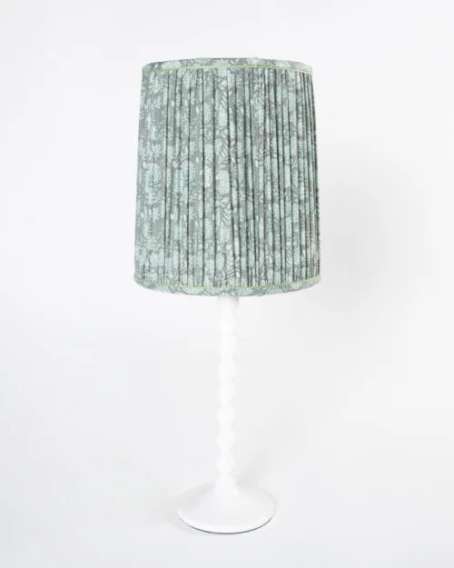 PIE DE LAMPARA INDIETRO