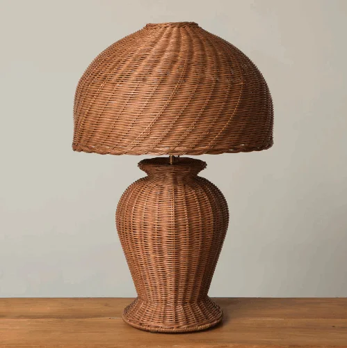 PIE DE LAMPARA RATAN